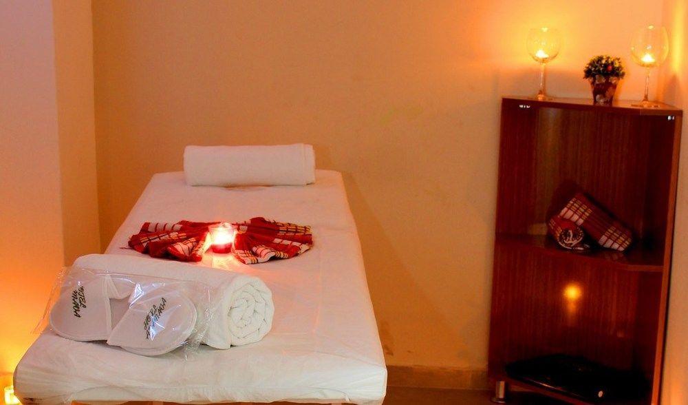 Adanava Hotel Eksteriør billede