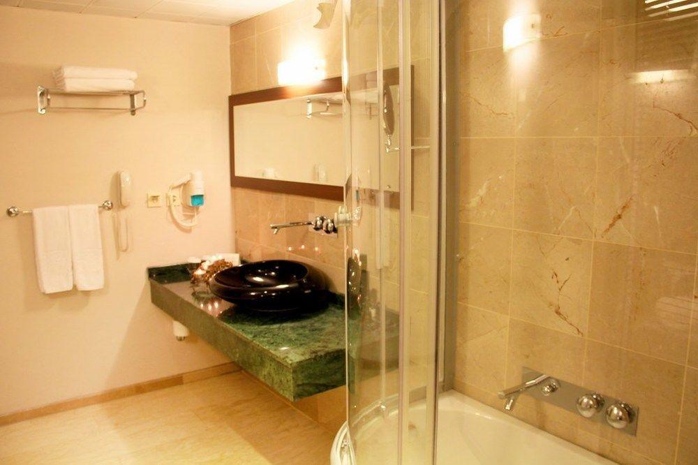 Adanava Hotel Eksteriør billede