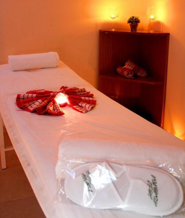 Adanava Hotel Eksteriør billede