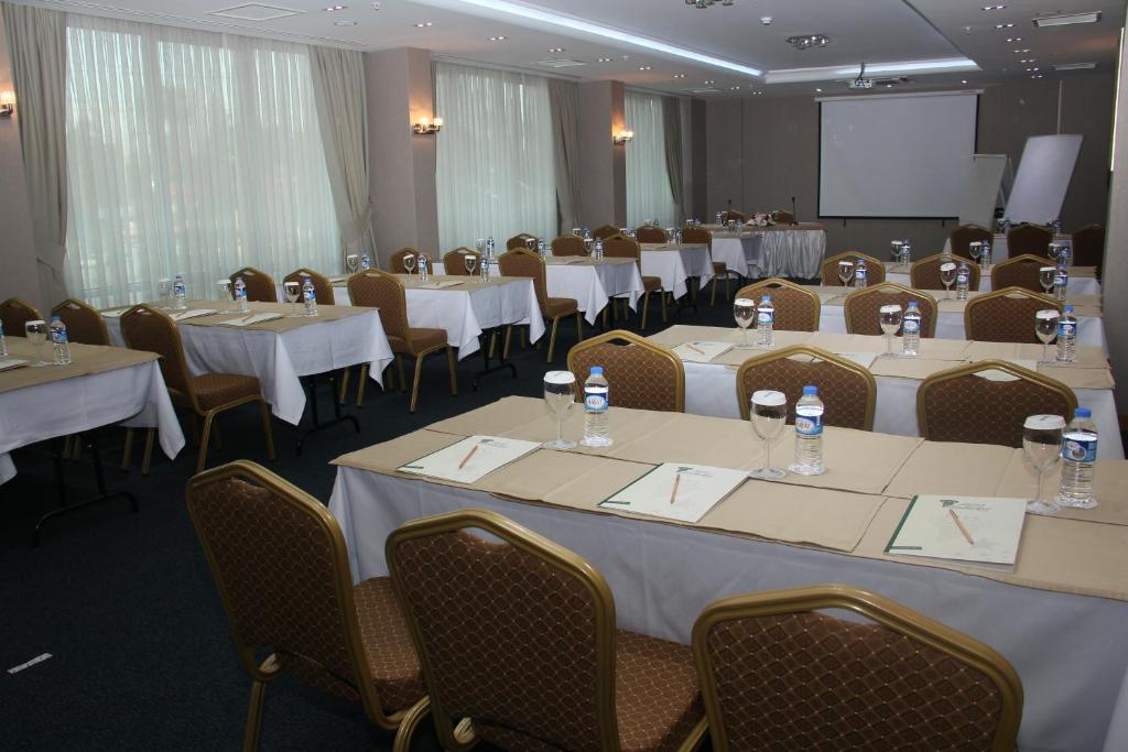 Adanava Hotel Eksteriør billede